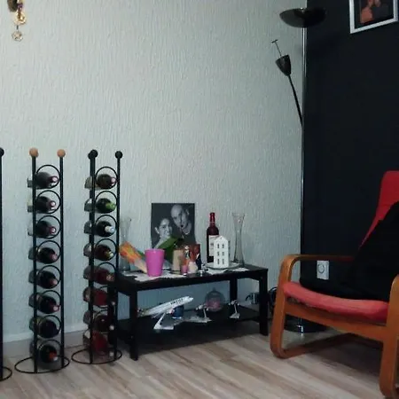 Privee Dans T3 Proche De Toute Commodites Appartamento